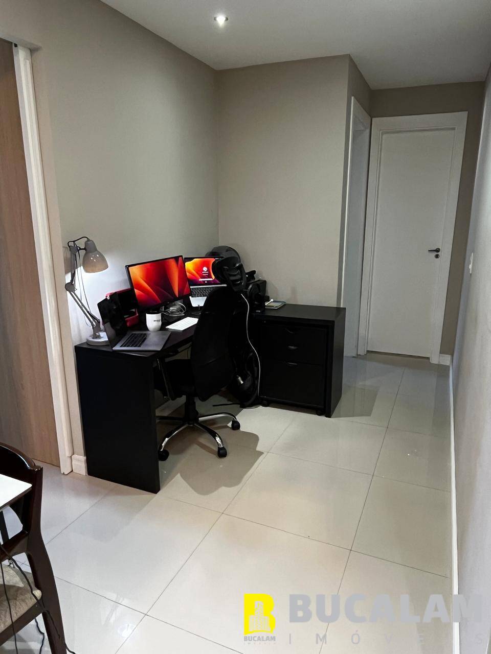 Apartamento à venda com 2 quartos, 60m² - Foto 22