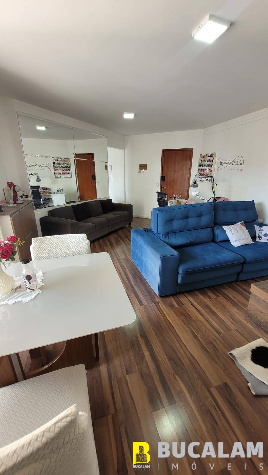 Apartamento à venda com 2 quartos, 70m² - Foto 3