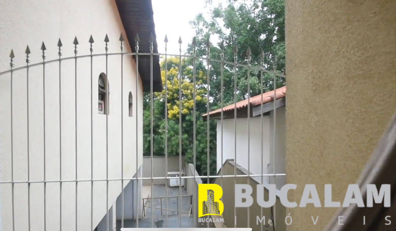 Casa à venda com 3 quartos, 250m² - Foto 9