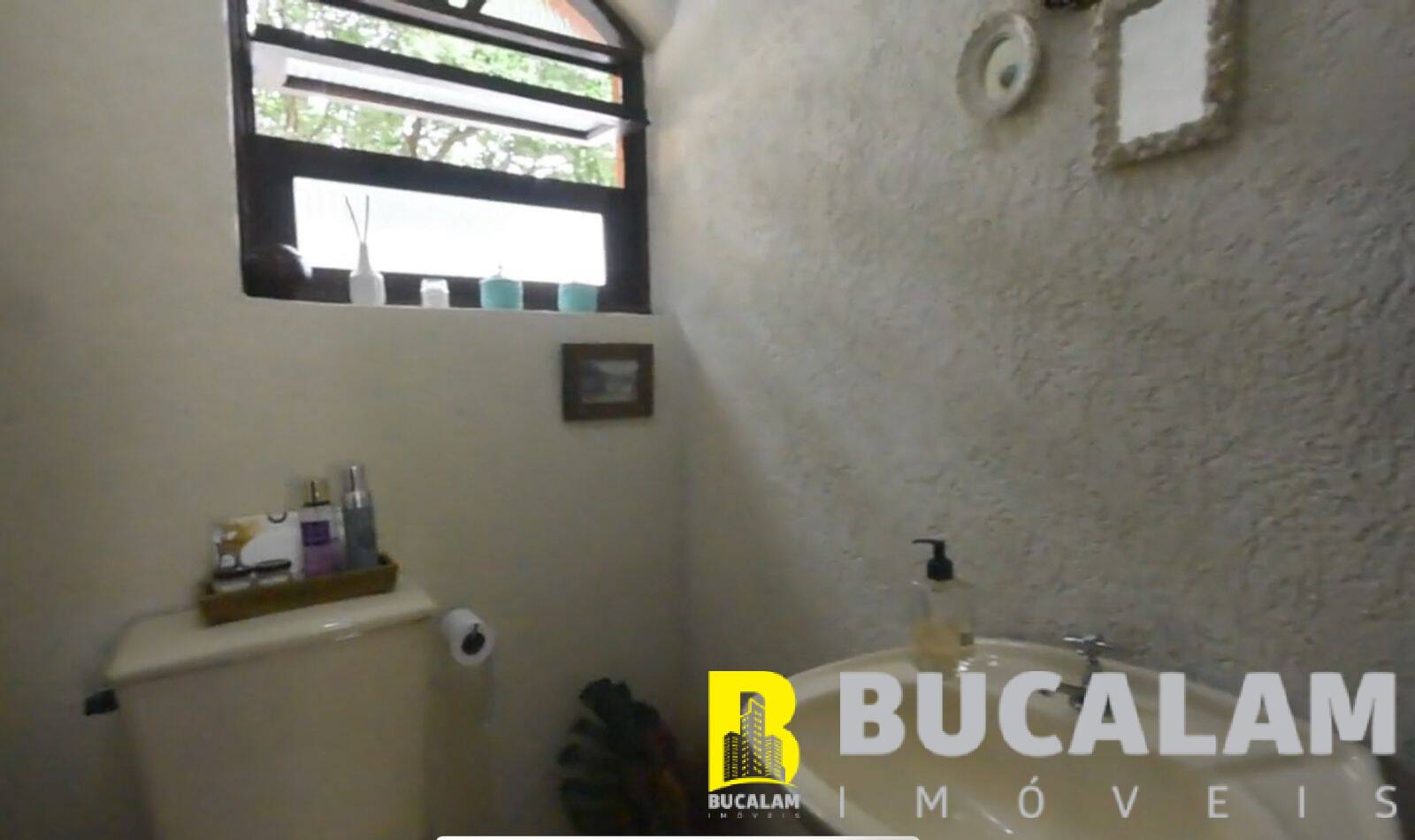 Casa à venda com 3 quartos, 250m² - Foto 12