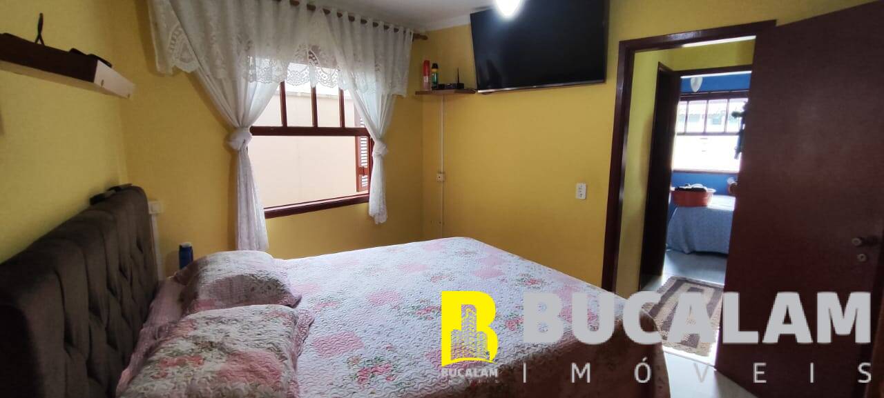 Casa à venda com 2 quartos, 67m² - Foto 12