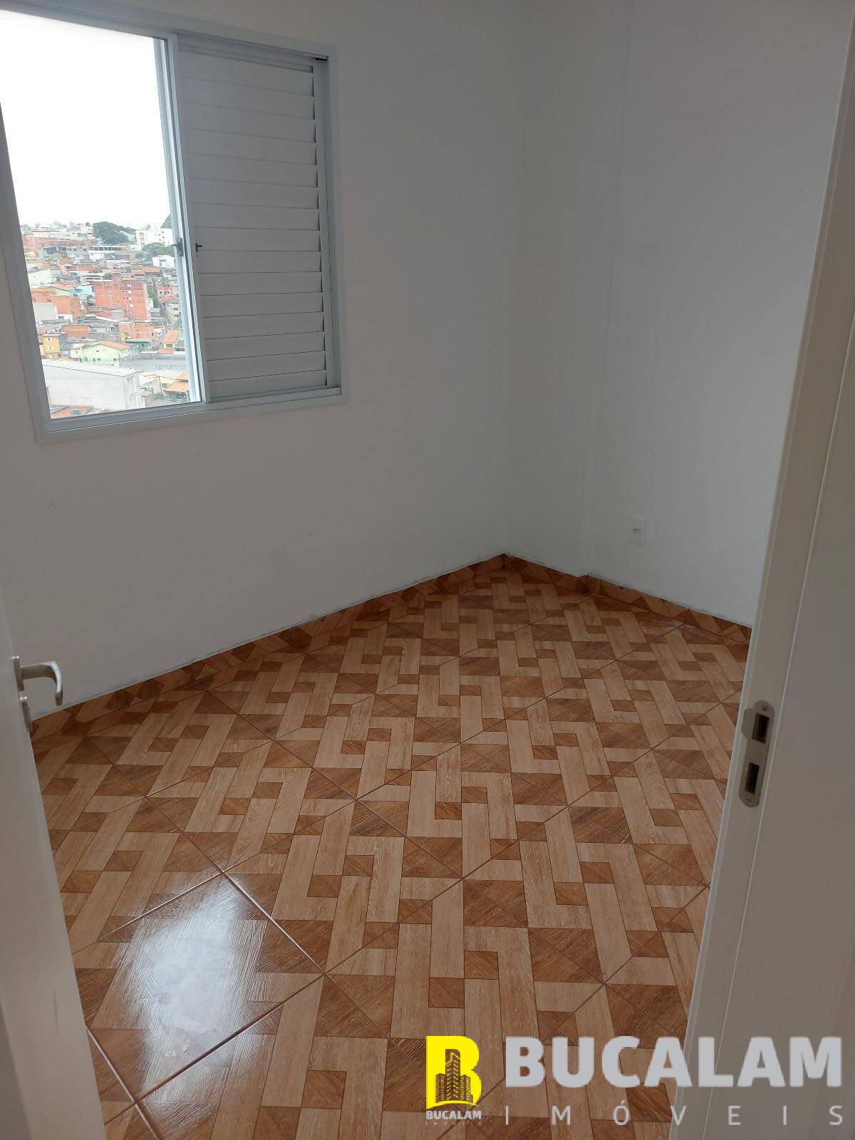 Apartamento à venda com 2 quartos, 43m² - Foto 3