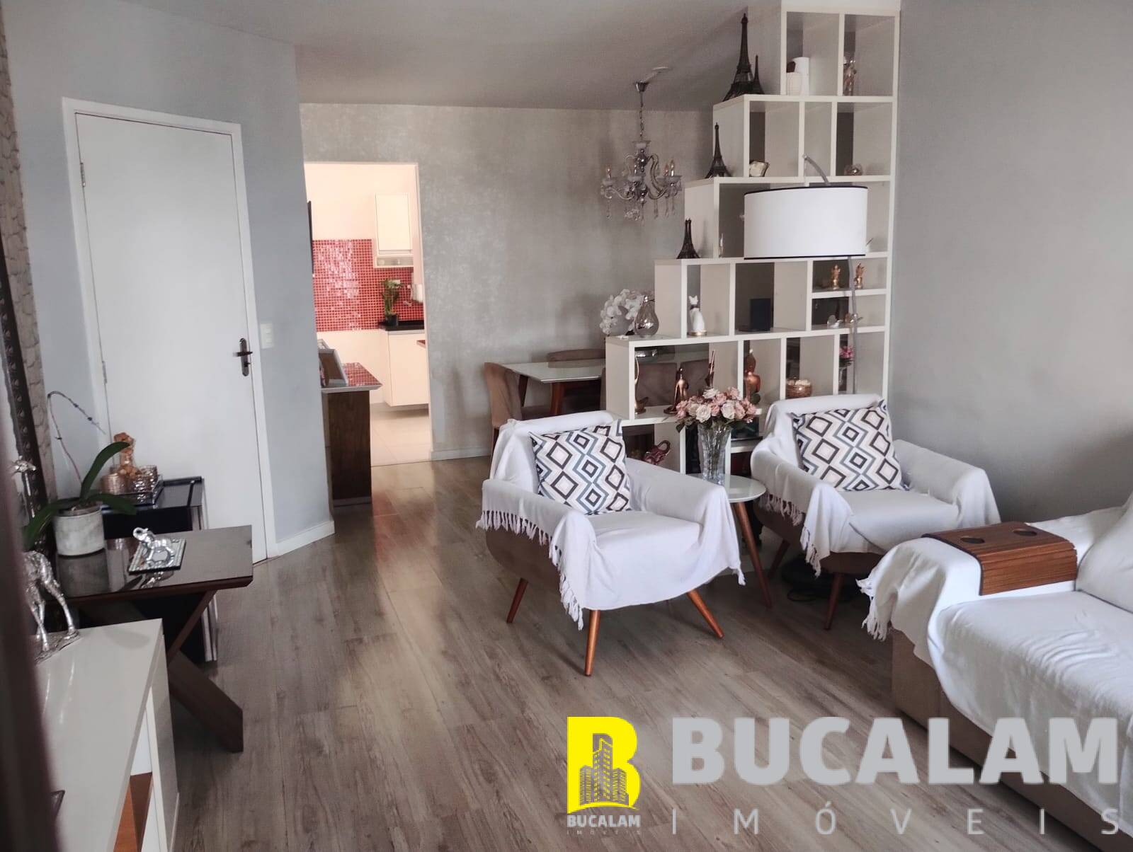 Apartamento à venda com 3 quartos, 110m² - Foto 6