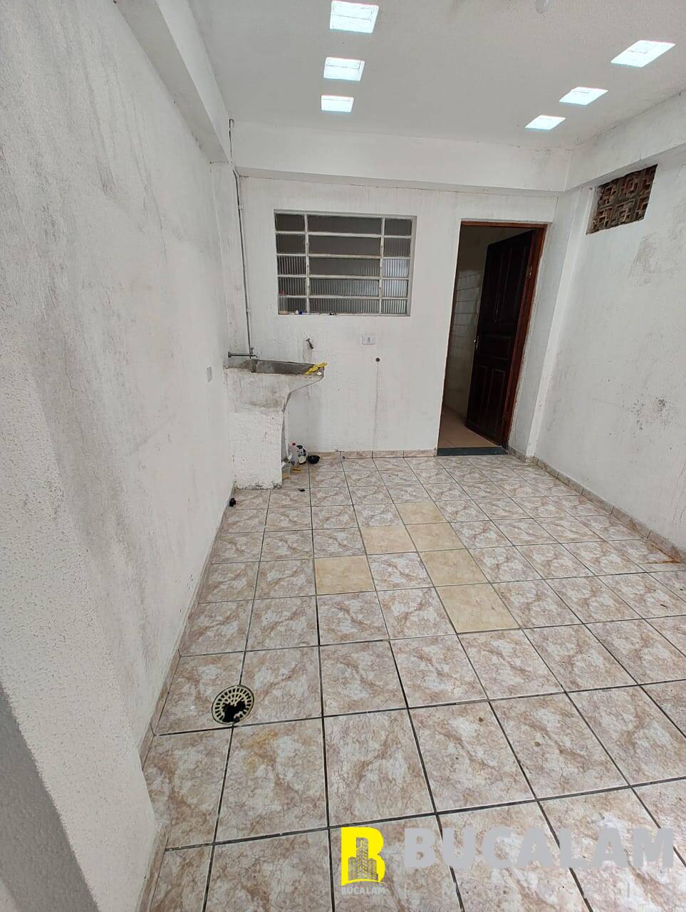 Casa à venda com 2 quartos, 63m² - Foto 17