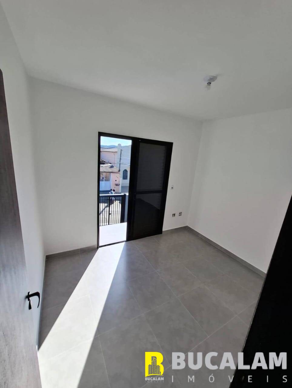 Casa à venda com 2 quartos, 150m² - Foto 14