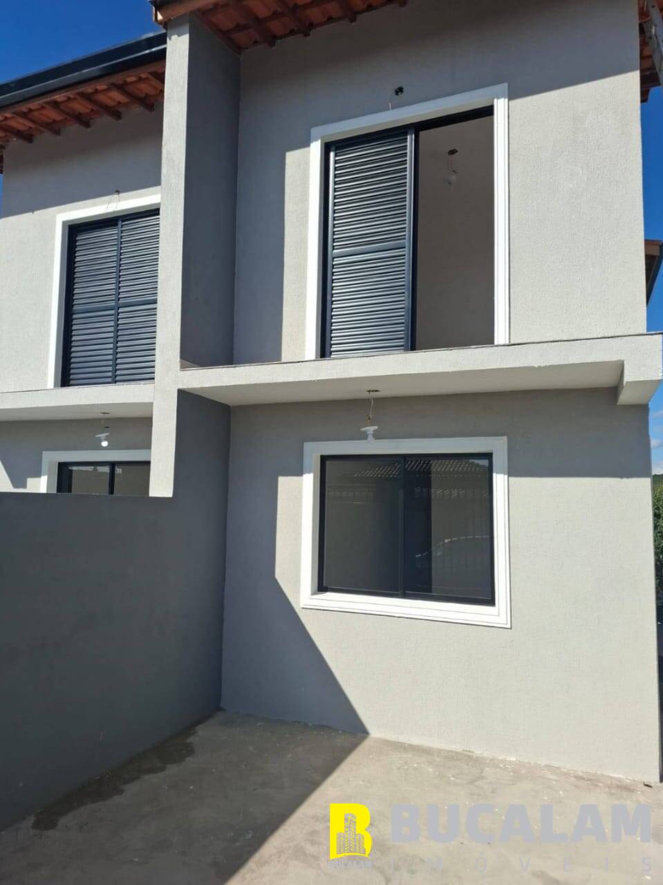 Casa à venda com 2 quartos, 150m² - Foto 3