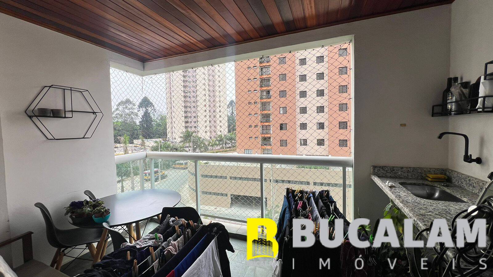 Apartamento à venda com 3 quartos, 112m² - Foto 1