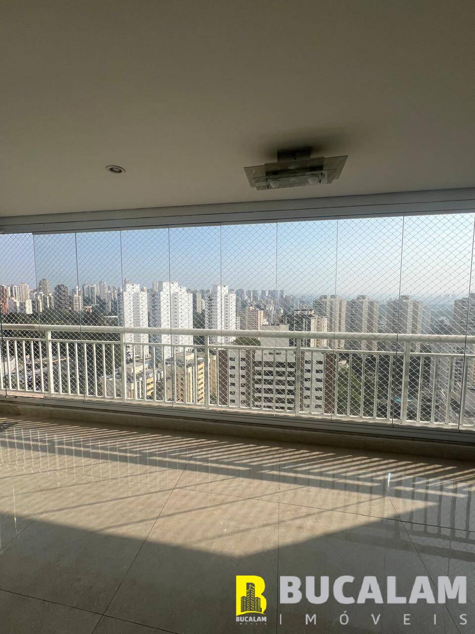 Apartamento à venda com 3 quartos, 113m² - Foto 2