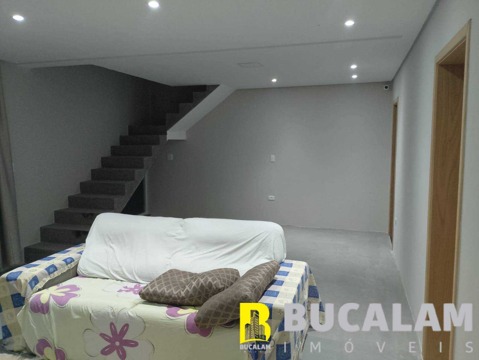 Casa à venda com 4 quartos, 300m² - Foto 10