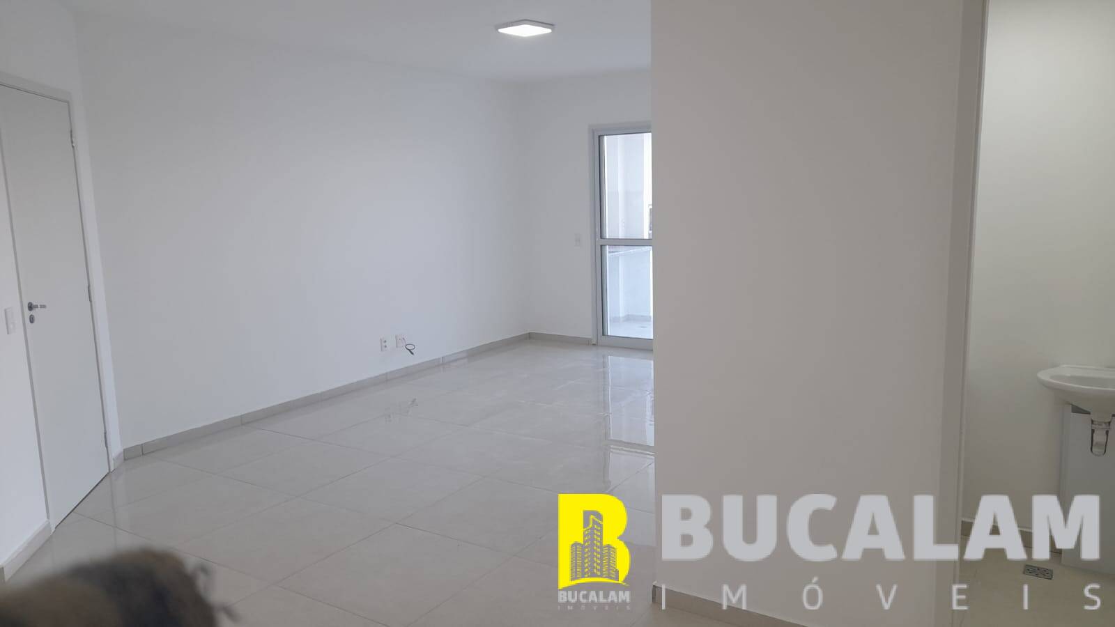 Apartamento para alugar com 3 quartos, 125m² - Foto 14