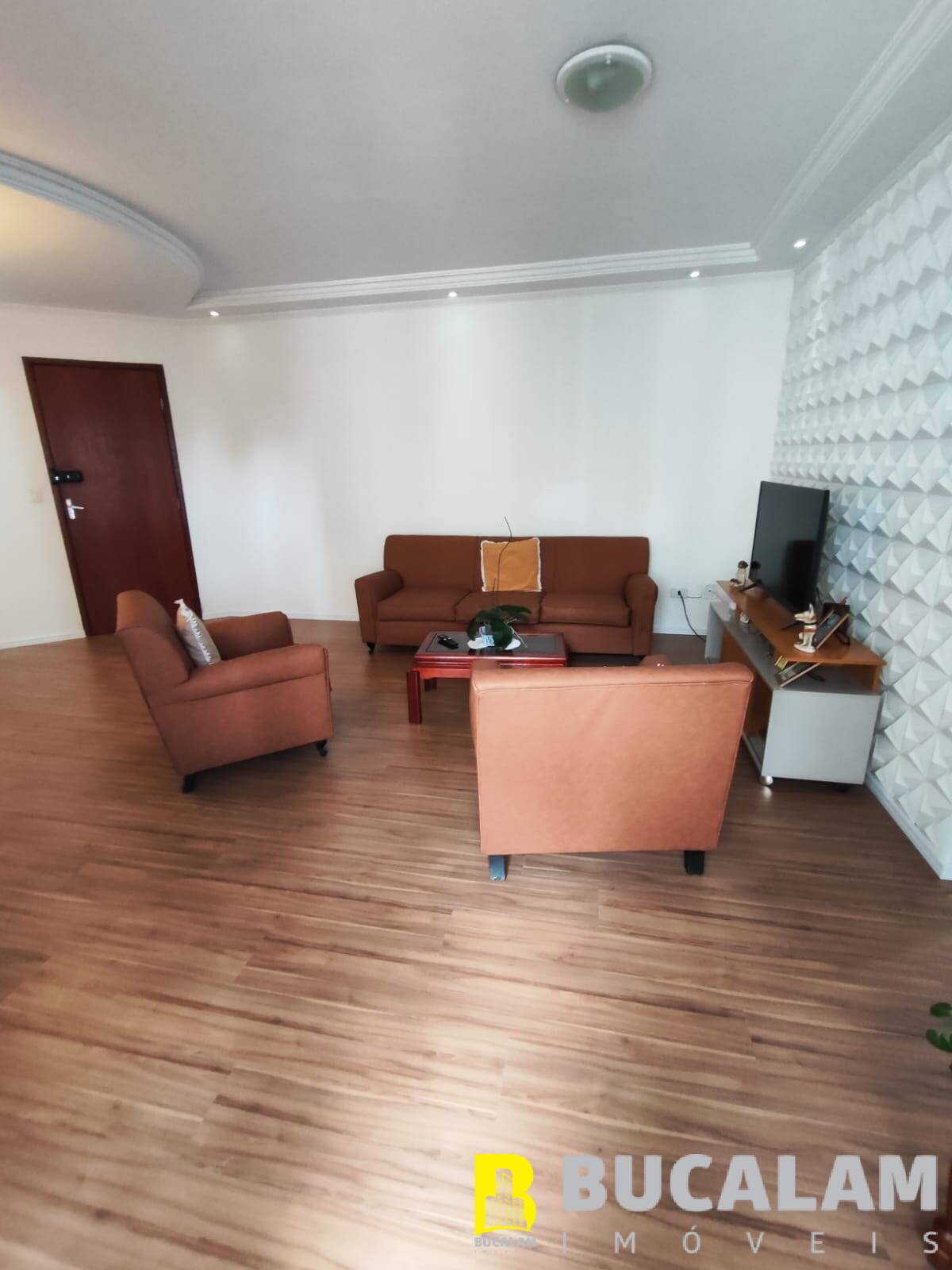 Apartamento à venda com 2 quartos, 68m² - Foto 2