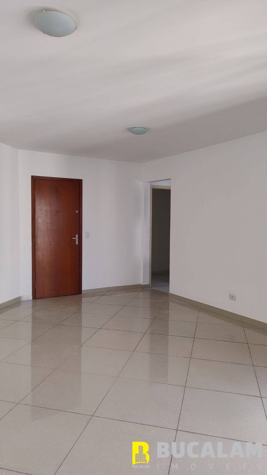 Apartamento para alugar com 2 quartos, 68m² - Foto 2