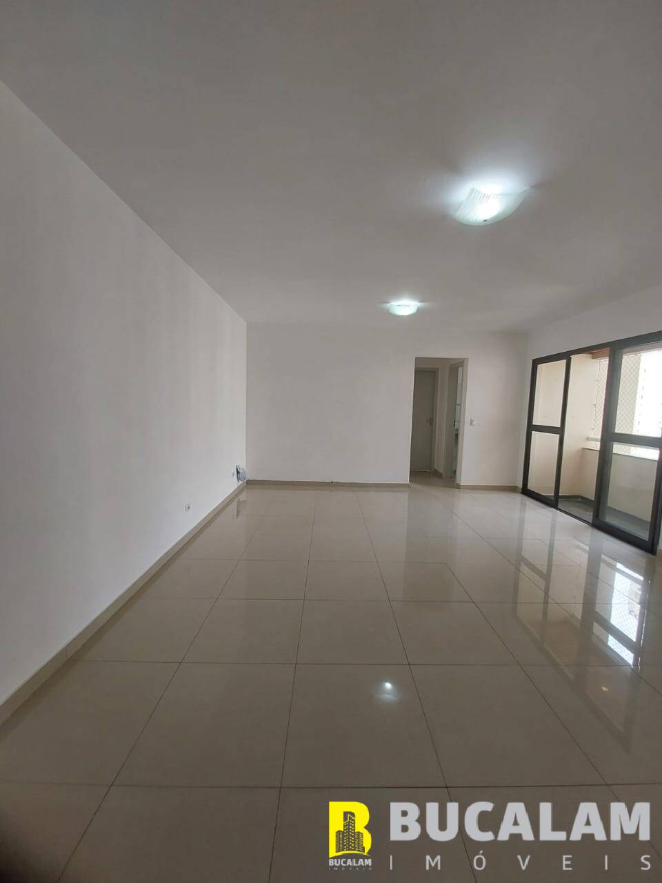 Apartamento à venda com 3 quartos, 76m² - Foto 3