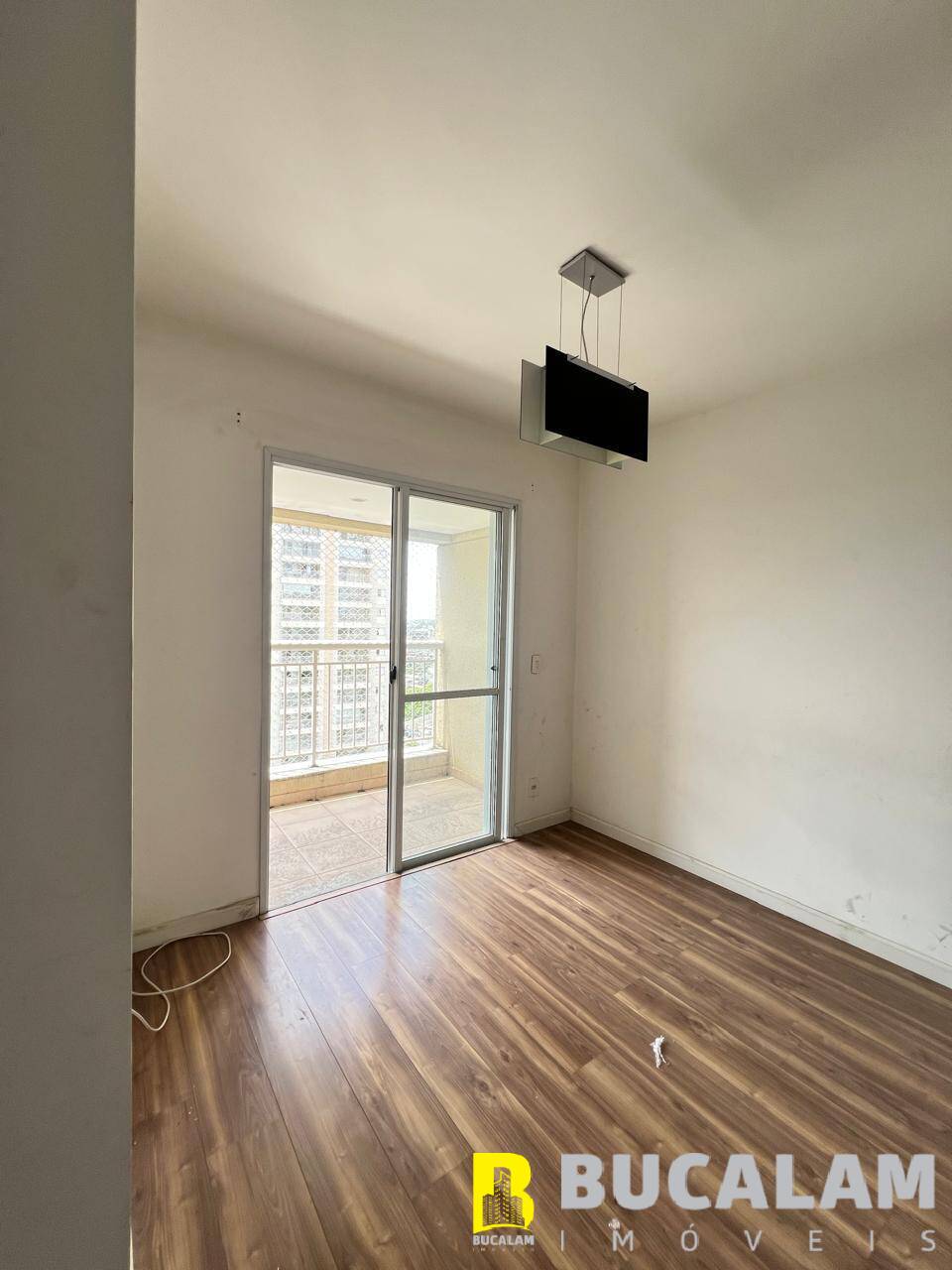 Apartamento à venda com 3 quartos, 70m² - Foto 2